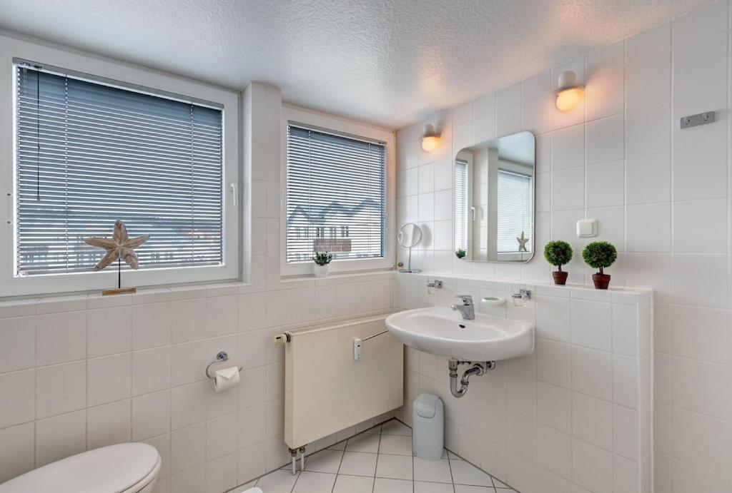 Grosse Schoene 3 Zimmer Ferienwohnung - 100 Qm - In Strandnaehe Fuer 6 Personen!! Heringsdorf  Extérieur photo